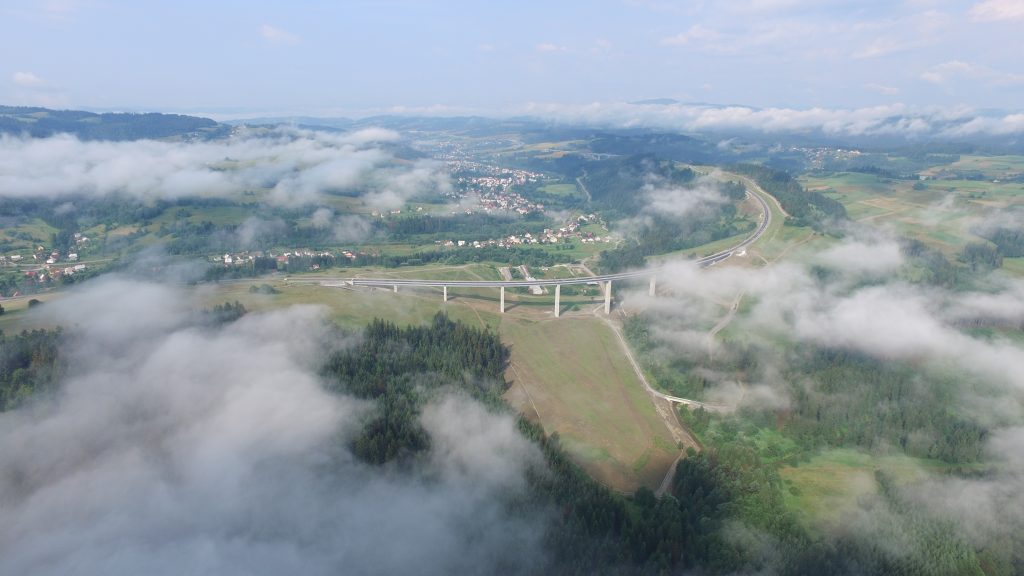Budowa transgranicznego połączenia komunikacyjnego Jaworzynka – Čierne - Skalité – etap 2 (95) dron