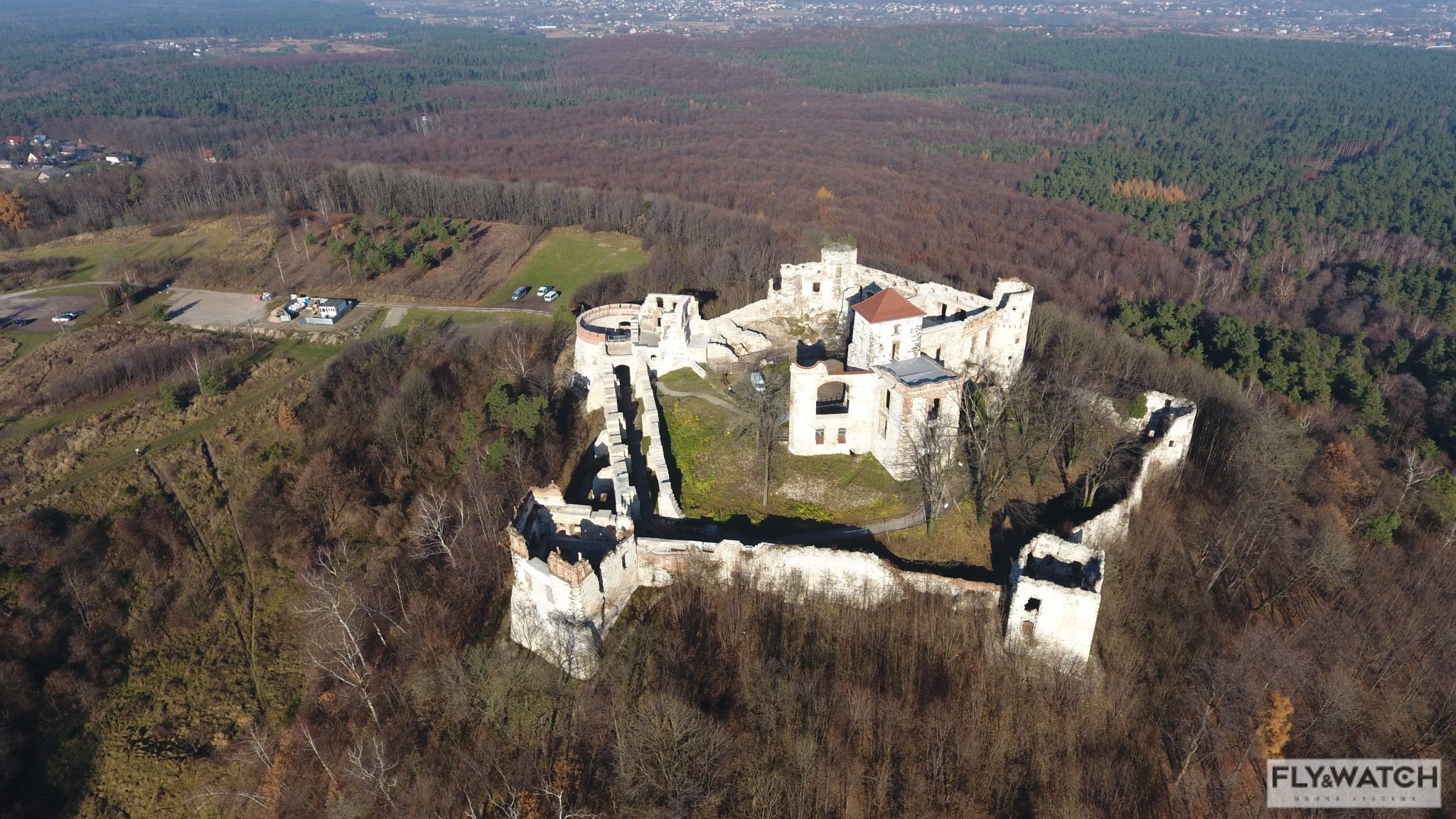 Zamek Tenczyn w Rudnie - w trakcie odbudowy.